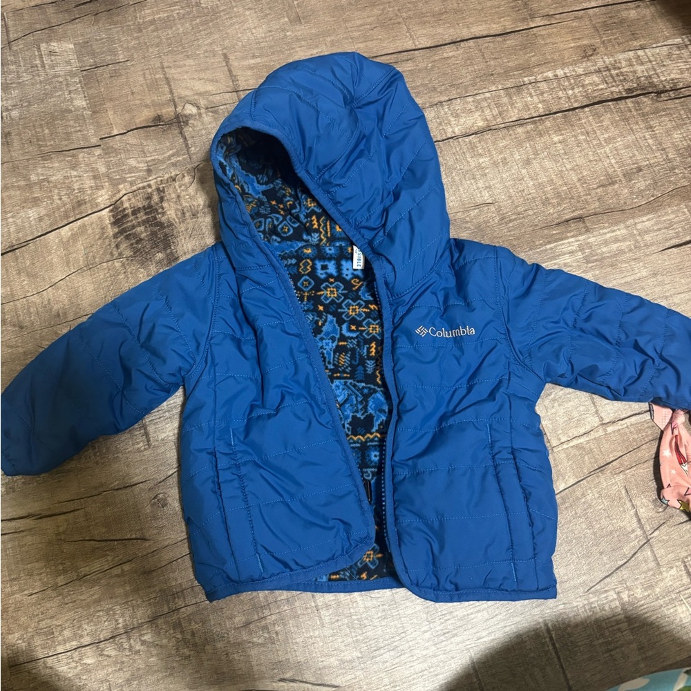 Columbia Kids Puffer Jacket in Blue with Patterned Lining
